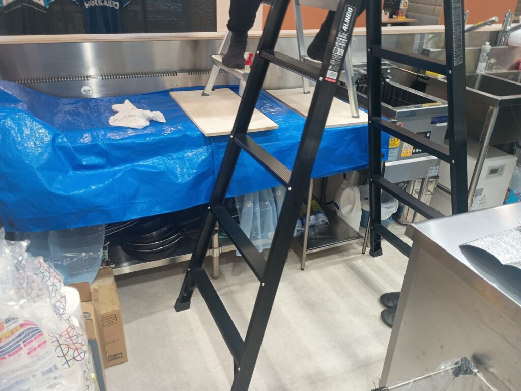 フード下の養生