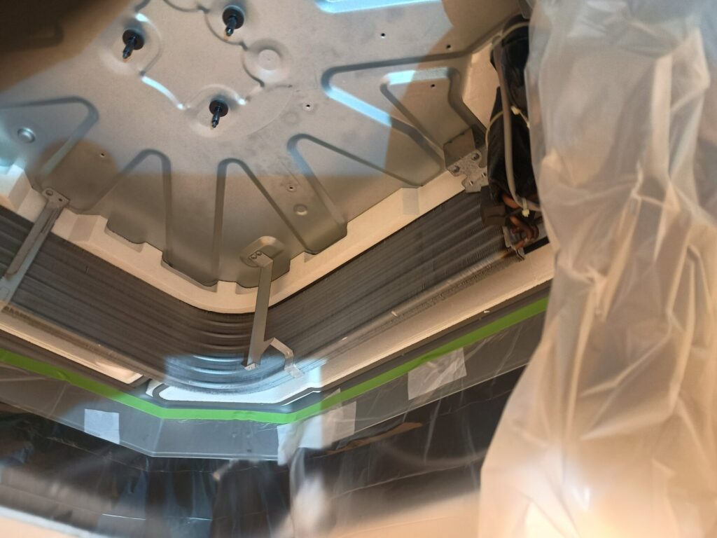 天カセエアコン養生中